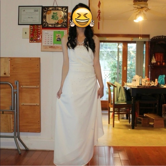 ‼️FLASH SALES ‼️ Prom Dress 👗 - Picture 3 of 3